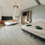 Σπίτι διακοπών La Maison Penchee, Avec Jardin A 50m De La *