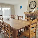 La Maison Penchee, Avec Jardin A 50m De La *