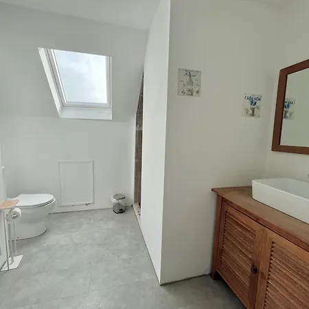 La Maison Penchee, Avec Jardin A 50m De La