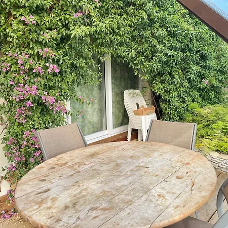 La Maison Penchee, Avec Jardin A 50m De La * Asnelles