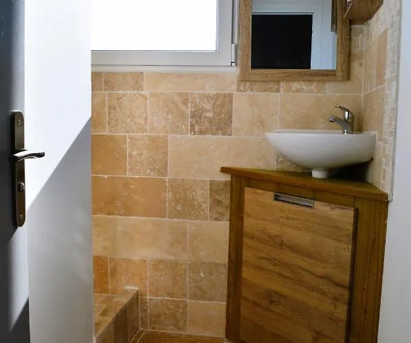 La Maison Penchee, Avec Jardin A 50m De La