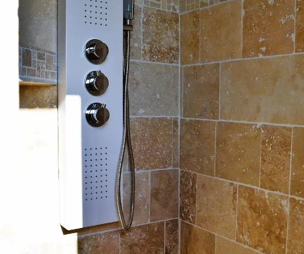 La Maison Penchee, Avec Jardin A 50m De La