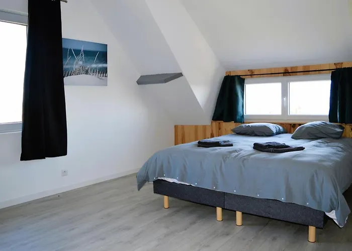 La Maison Penchee, Avec Jardin A 50m De La *