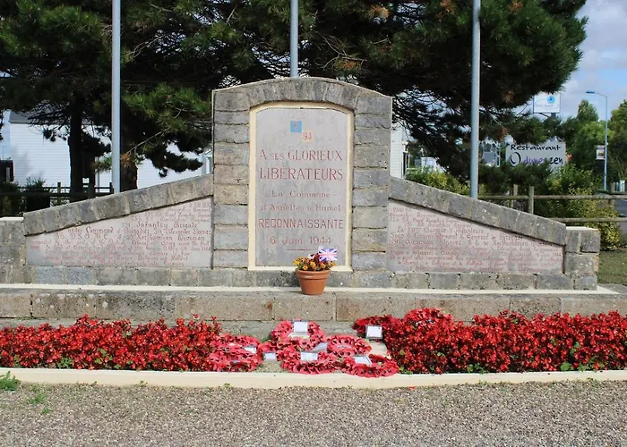 בית נופש La Maison Penchee, Avec Jardin A 50m De La *