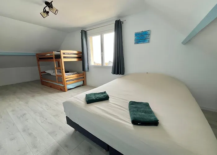 La Maison Penchee, Avec Jardin A 50m De La