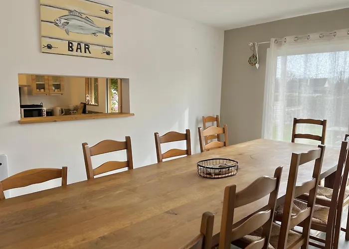 La Maison Penchee, Avec Jardin A 50m De La *