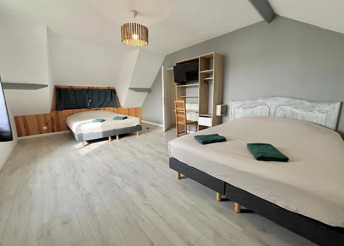 Ferienhaus La Maison Penchee, Avec Jardin A 50m De La *