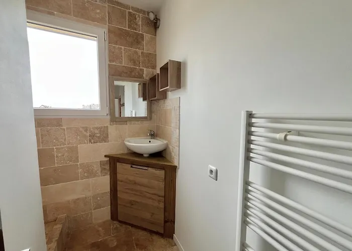 La Maison Penchee, Avec Jardin A 50m De La