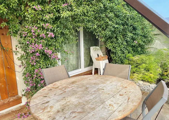 La Maison Penchee, Avec Jardin A 50m De La * Asnelles